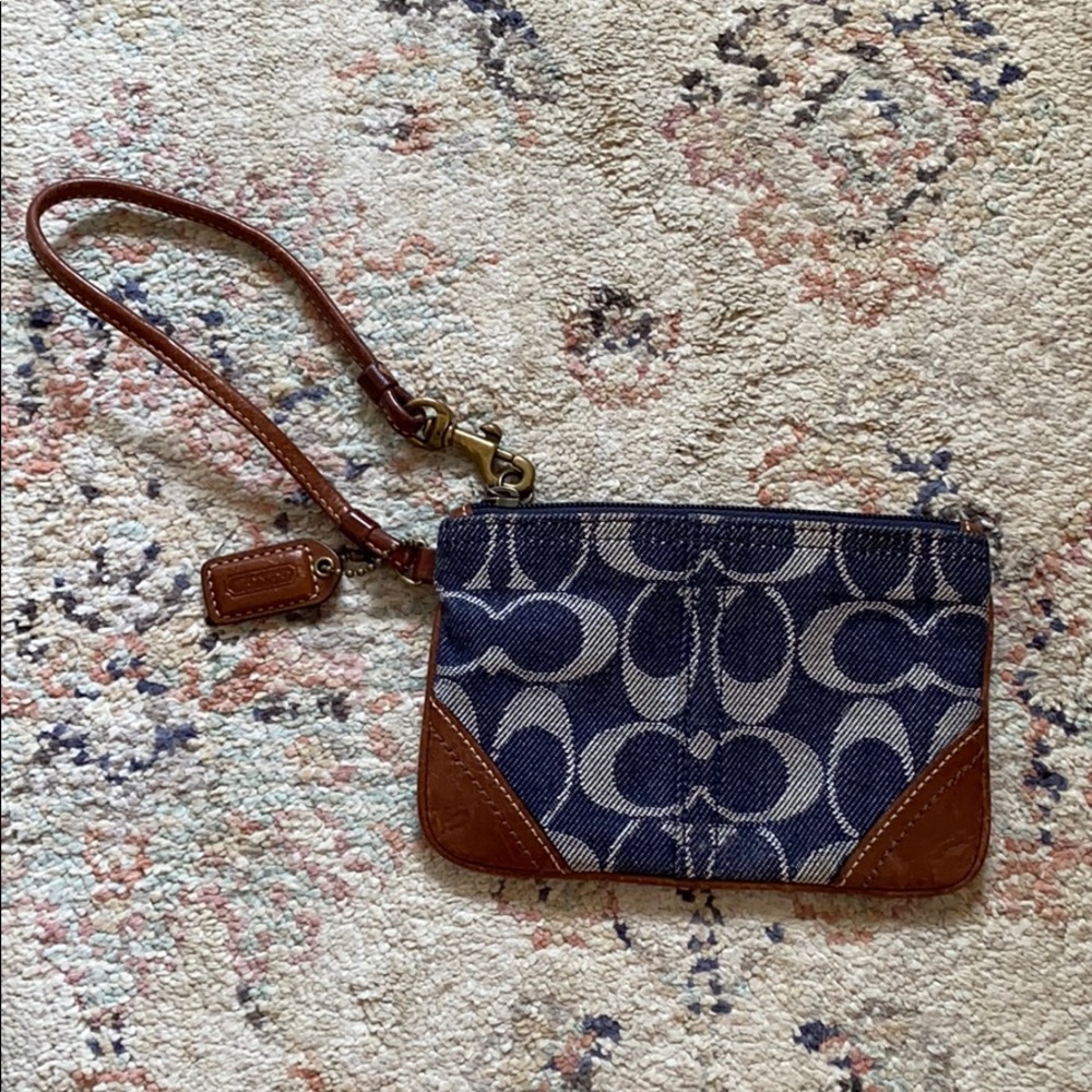 Genuine Coach Small Wristlet